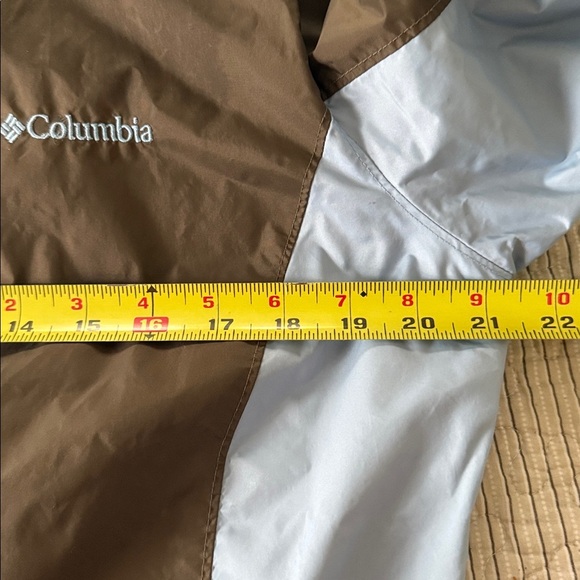 Columbia Women’s Raincoat Size M - Picture 12 of 15